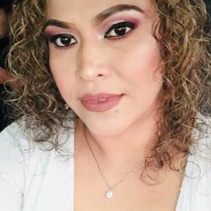 Meet your Posher, Elena